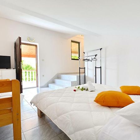 Apartmani Maca Sikovo Exteriör bild