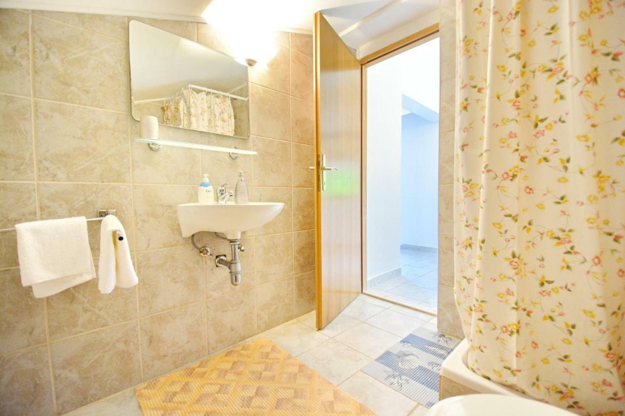 Apartmani Maca Sikovo Exteriör bild