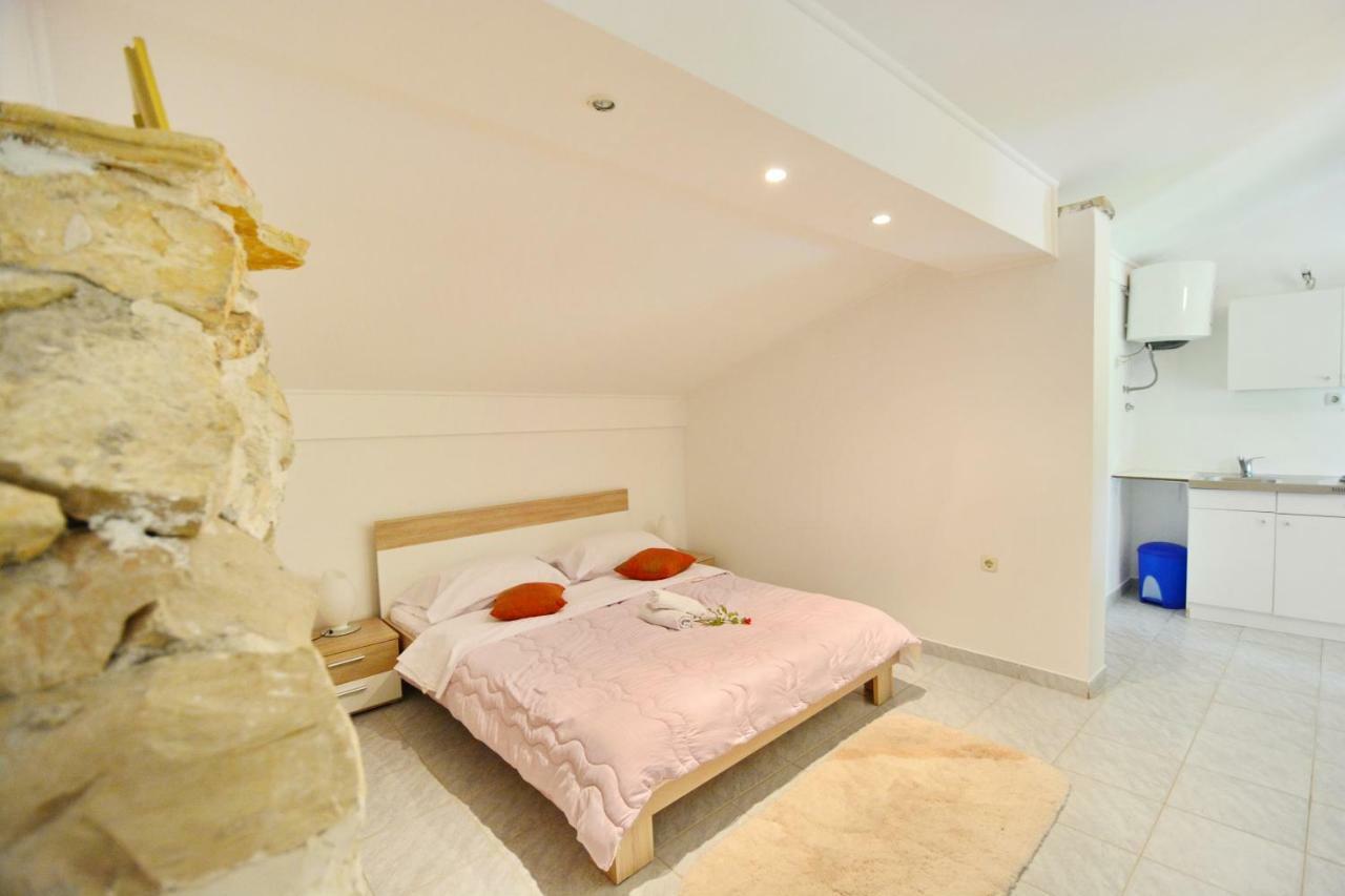 Apartmani Maca Sikovo Exteriör bild