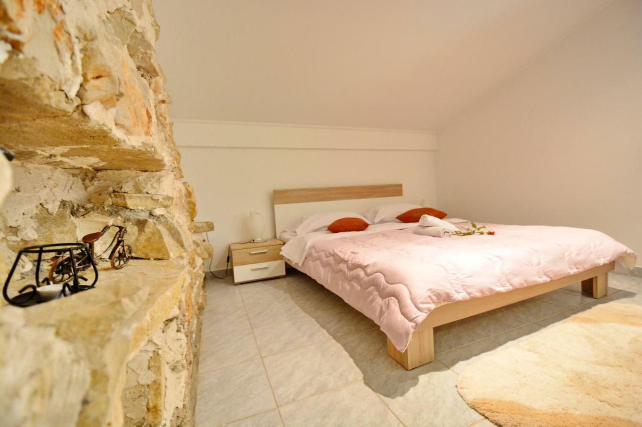Apartmani Maca Sikovo Exteriör bild